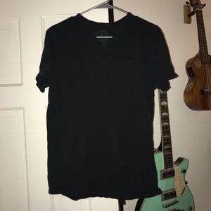 AE V-neck short sleeve tee